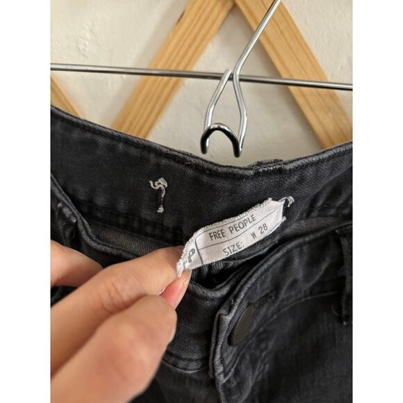 Free People Jeans Women's 28 Black High Rise Busted Knee Skinny Denim Washed Out - Picture 9 of 11